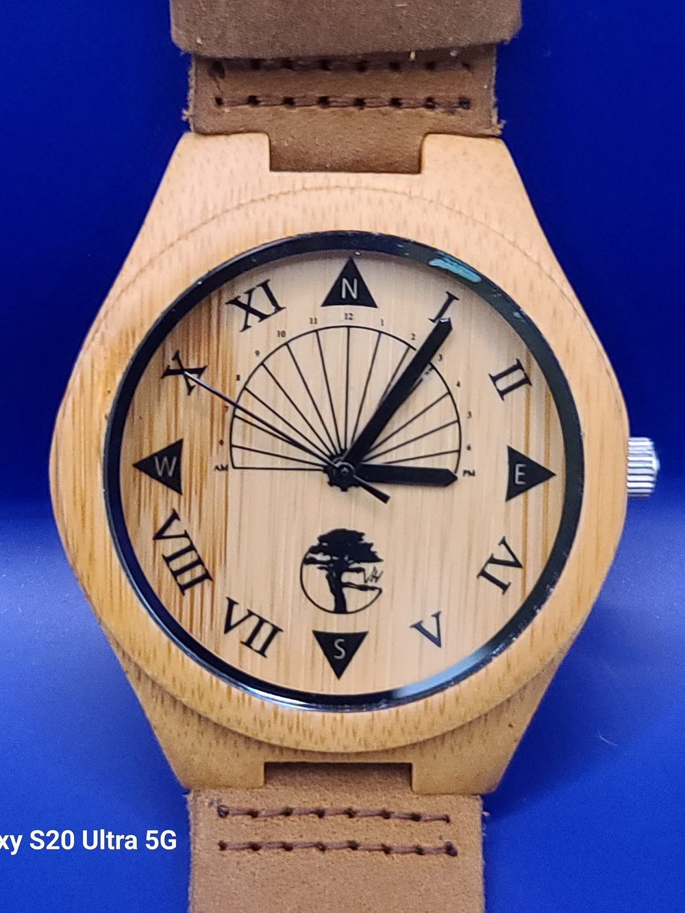 Viable Harvest Natural Wood Men's Watch with Brown Leather Strap